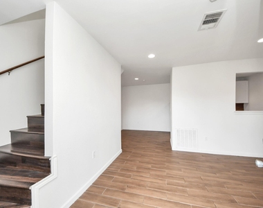 12068 Beechnut Street - Photo Thumbnail 9
