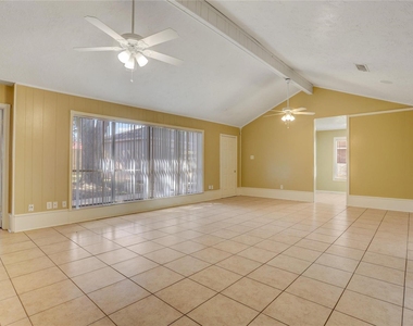 15118 Steeplechase Road - Photo Thumbnail 15