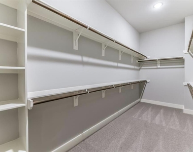 10915 Brookeshire Chase Lane - Photo Thumbnail 17