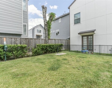 10915 Brookeshire Chase Lane - Photo Thumbnail 24