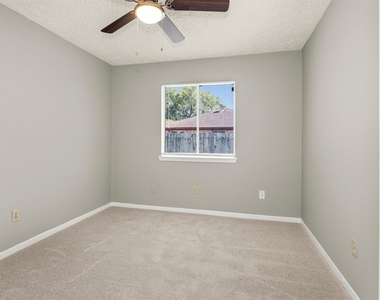 22819 Capitol Landing Lane - Photo Thumbnail 19
