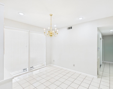 7611 Hopewell Lane - Photo Thumbnail 8