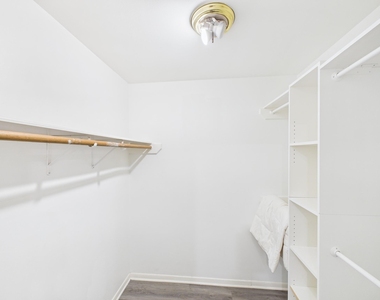 7611 Hopewell Lane - Photo Thumbnail 16