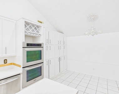 7611 Hopewell Lane - Photo Thumbnail 13