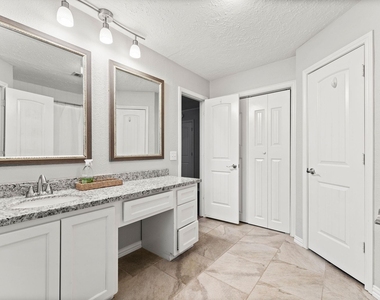 12730 Lake Conroe Hills Drive - Photo Thumbnail 15