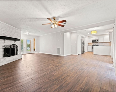 12730 Lake Conroe Hills Drive - Photo Thumbnail 5