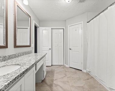 12730 Lake Conroe Hills Drive - Photo Thumbnail 16