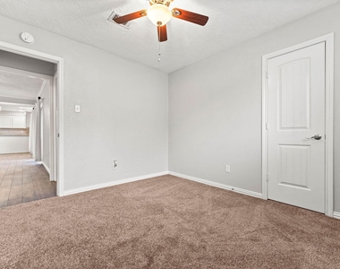 12730 Lake Conroe Hills Drive - Photo Thumbnail 21