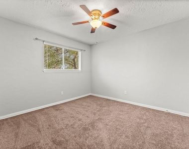 12730 Lake Conroe Hills Drive - Photo Thumbnail 18