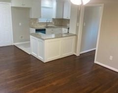 2626 Tidewater Drive - Photo Thumbnail 3