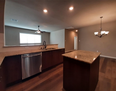 9741 Grosbeak Lane - Photo Thumbnail 10