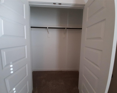 9741 Grosbeak Lane - Photo Thumbnail 23