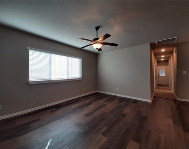 9741 Grosbeak Lane - Photo Thumbnail 3