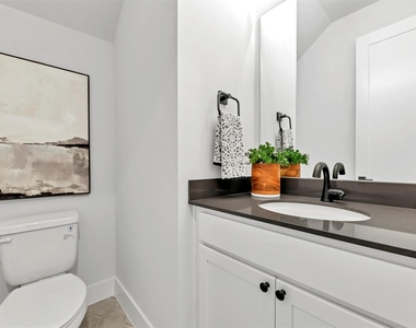 5721 White Magnolia Street - Photo Thumbnail 24