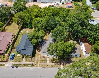 632 University Avenue - Photo Thumbnail 24