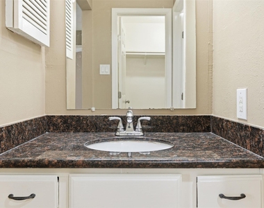 9707 Richmond Street - Photo Thumbnail 9