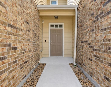 17021 Wilthorne Gardens Court - Photo Thumbnail 1