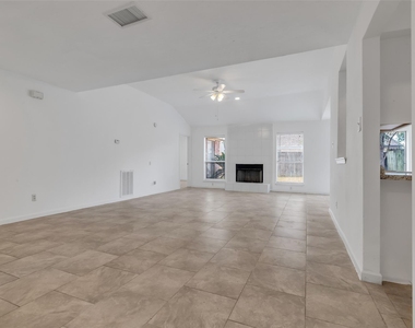 4307 Eagle Fork Drive - Photo Thumbnail 3