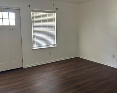 5522 Thrush Drive - Photo Thumbnail 2
