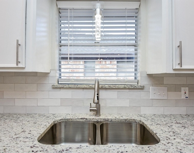 8134 Ivan Reid Drive - Photo Thumbnail 12
