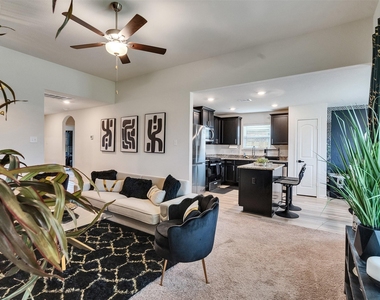 412 Maple Fawn Drive - Photo Thumbnail 6