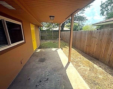 3106 Trembling Creek Circle - Photo Thumbnail 8