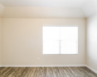 5907 Sunrise Light Drive - Photo Thumbnail 6