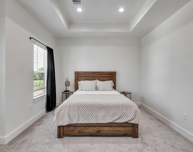 7980 Angus Street - Photo Thumbnail 17