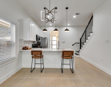 7980 Angus Street - Photo Thumbnail 10