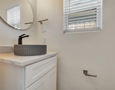 7980 Angus Street - Photo Thumbnail 24