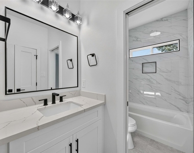 8215 Gladstone Street - Photo Thumbnail 22