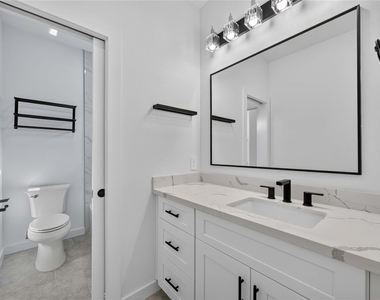 8215 Gladstone Street - Photo Thumbnail 24