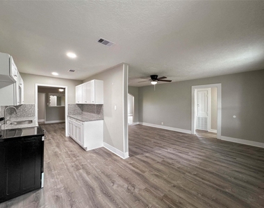 121 Lake Road - Photo Thumbnail 41