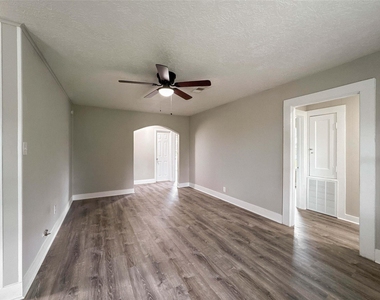 121 Lake Road - Photo Thumbnail 44