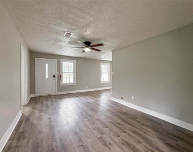 121 Lake Road - Photo Thumbnail 36