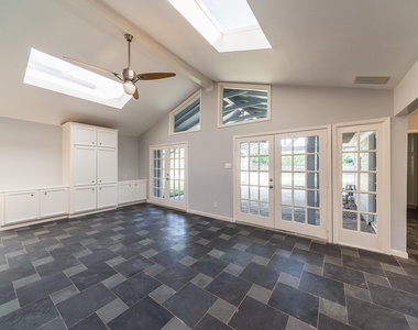 3627 Tartan Lane - Photo Thumbnail 10