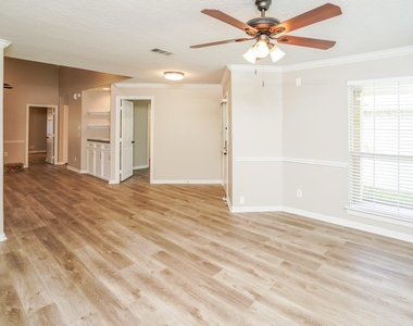 17311 Modbury Street - Photo Thumbnail 3