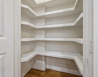 1332 W 21st Street - Photo Thumbnail 16