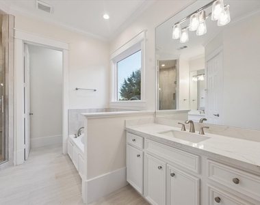 1332 W 21st Street - Photo Thumbnail 25