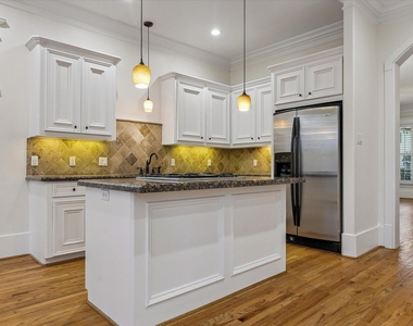 1332 W 21st Street - Photo Thumbnail 15