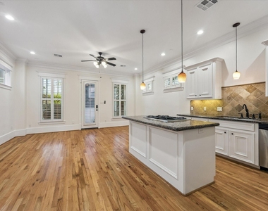 1332 W 21st Street - Photo Thumbnail 12