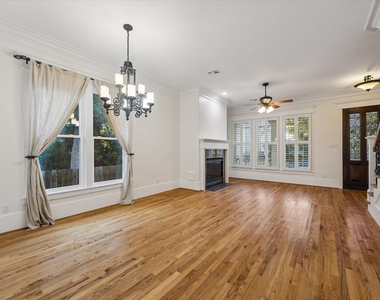 1332 W 21st Street - Photo Thumbnail 7