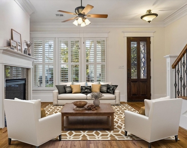 1332 W 21st Street - Photo Thumbnail 8