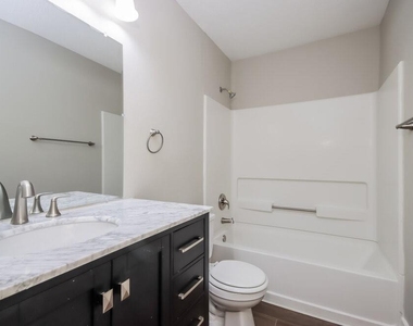 18154 Windy Oaks Court - Photo Thumbnail 13