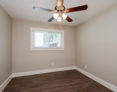 18154 Windy Oaks Court - Photo Thumbnail 11