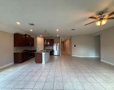 11010 Santiago River Lane - Photo Thumbnail 8