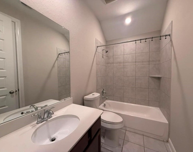 11010 Santiago River Lane - Photo Thumbnail 10