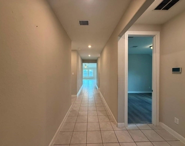 11010 Santiago River Lane - Photo Thumbnail 2