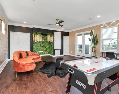 4033 Buck Street - Photo Thumbnail 27