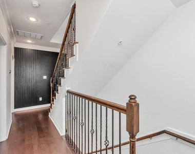 4033 Buck Street - Photo Thumbnail 20